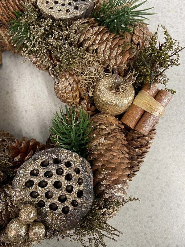 Dried Gold Sparkle Door Wreath